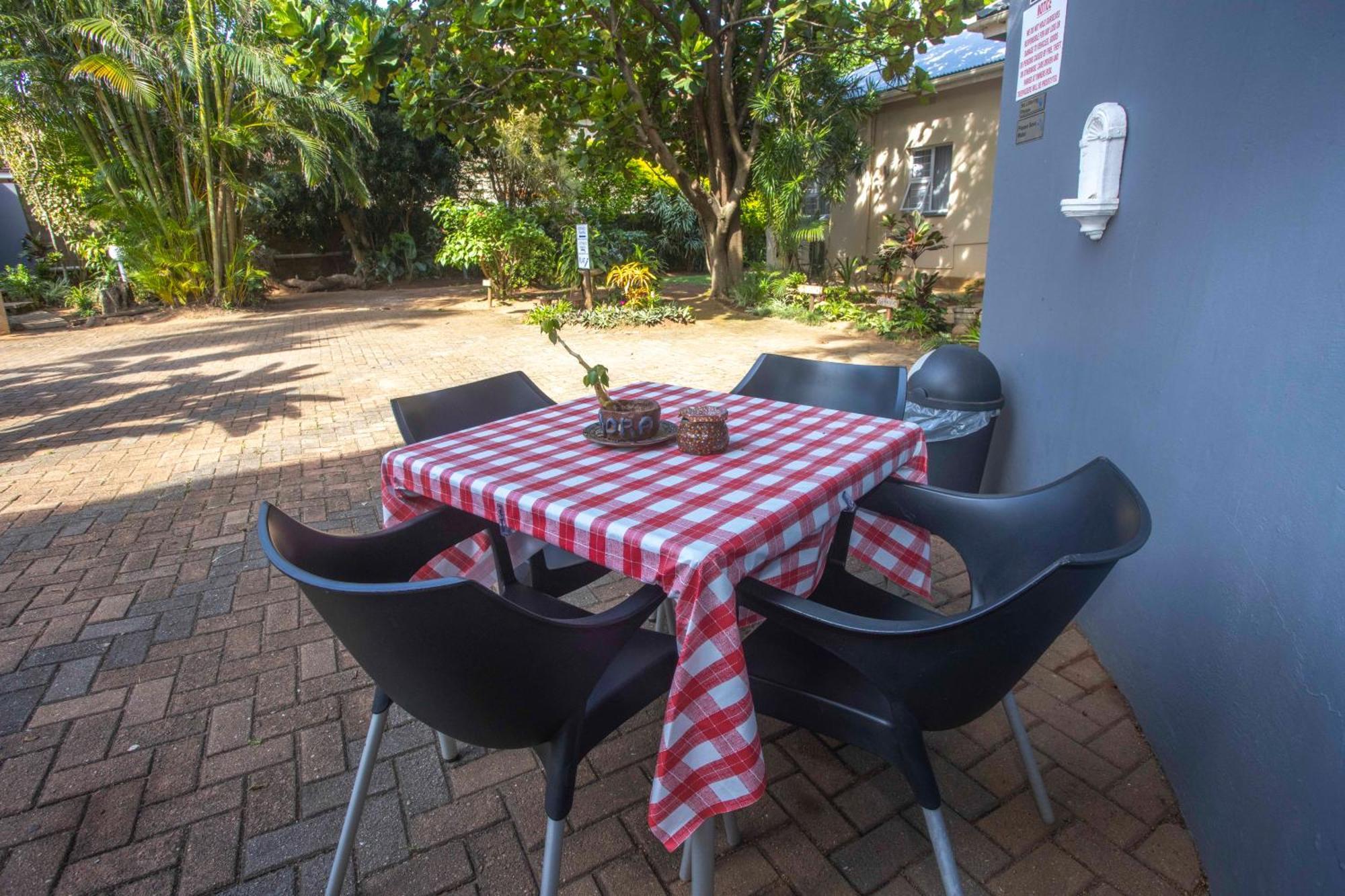 23 Ambleside Holiday Retreat By The Sea Port Shepstone Esterno foto